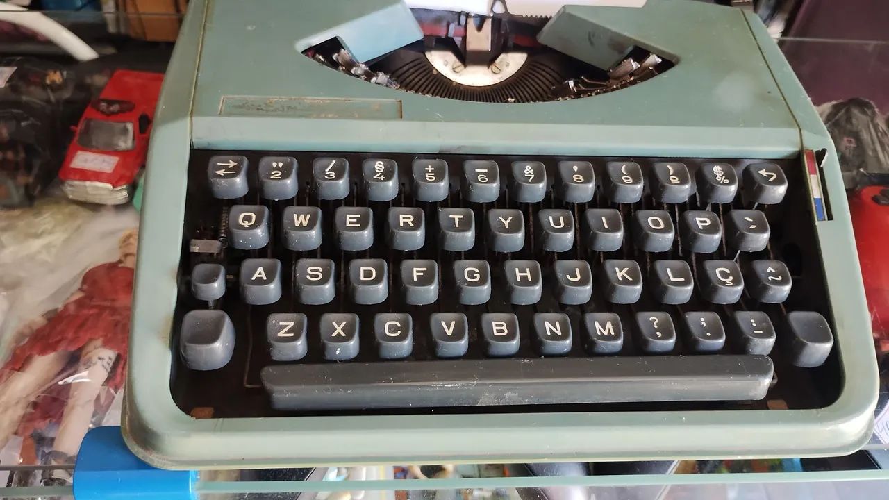 Máquina de escrever usado  - Foto 2