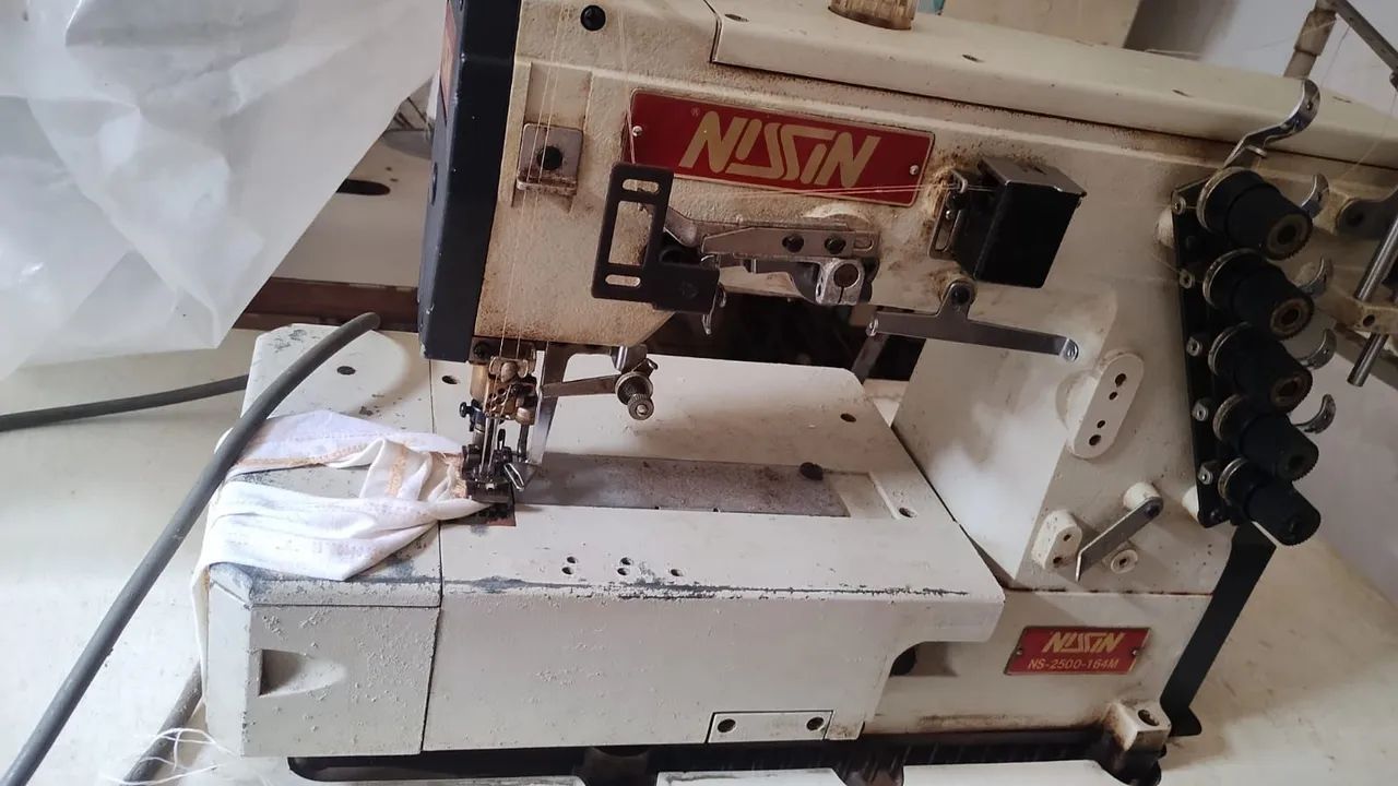 Máquina de costura 