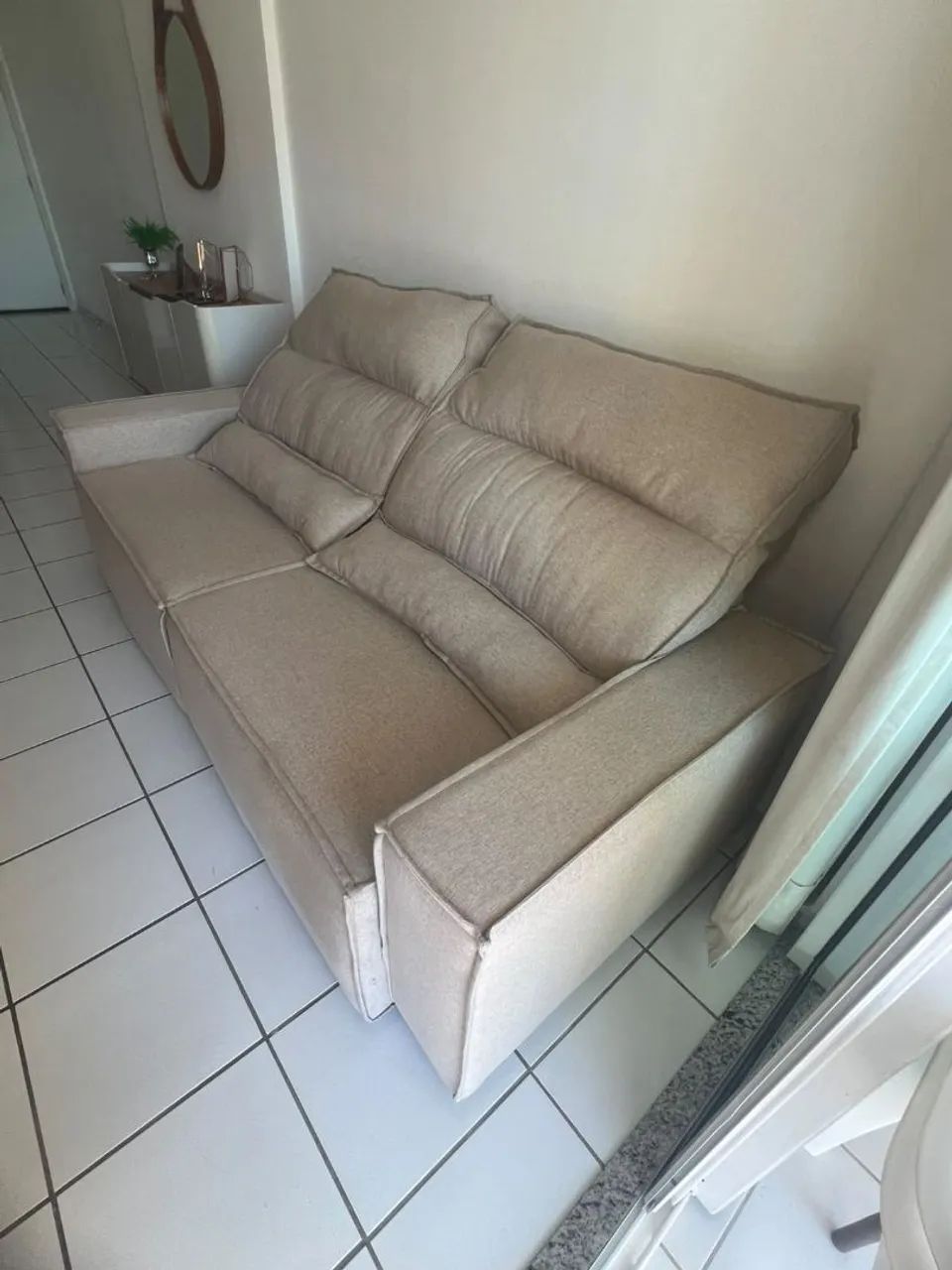 Vende-se sofá novo, tamanho 2,20 m - Foto 3