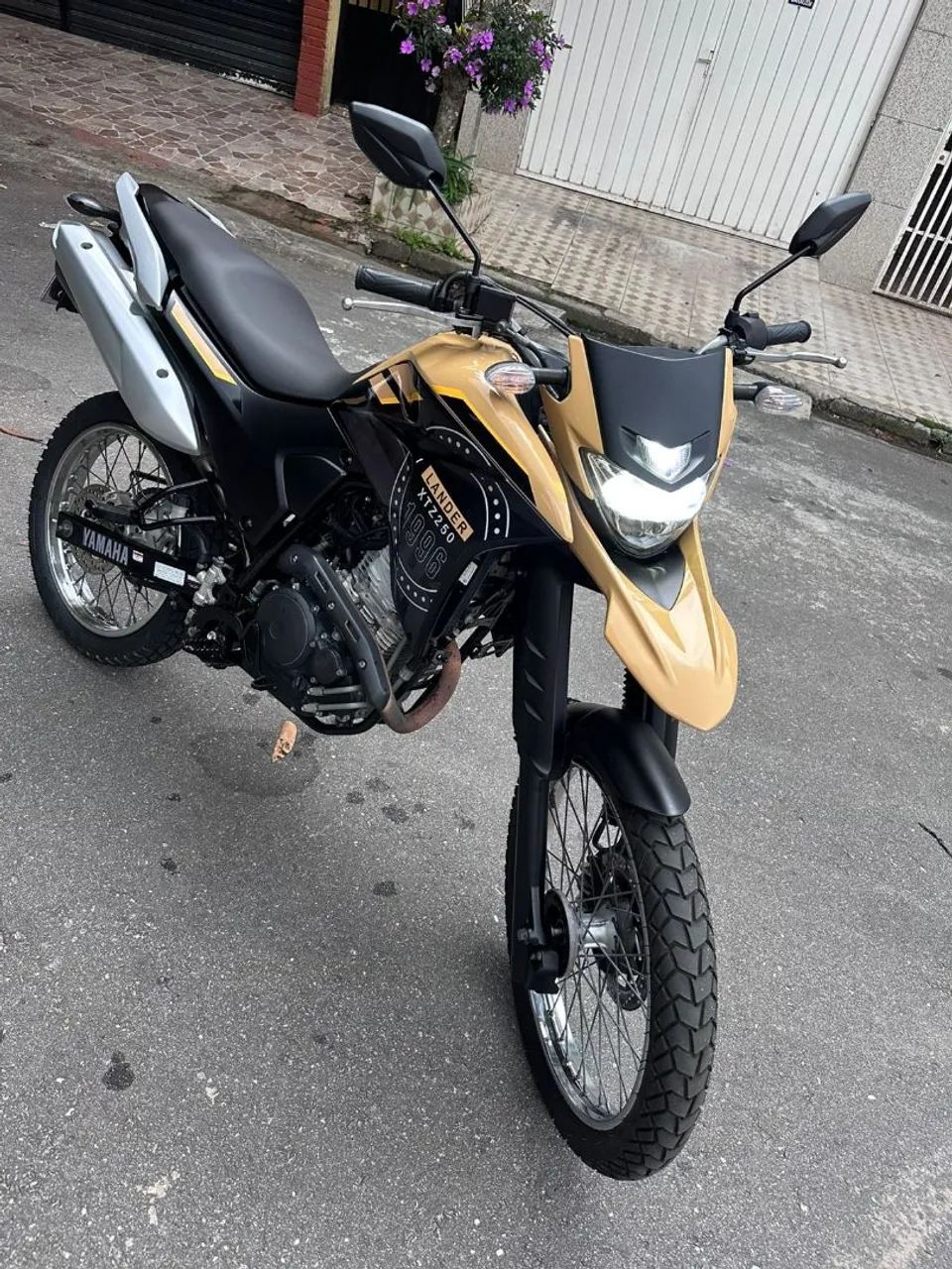 Lander 250 