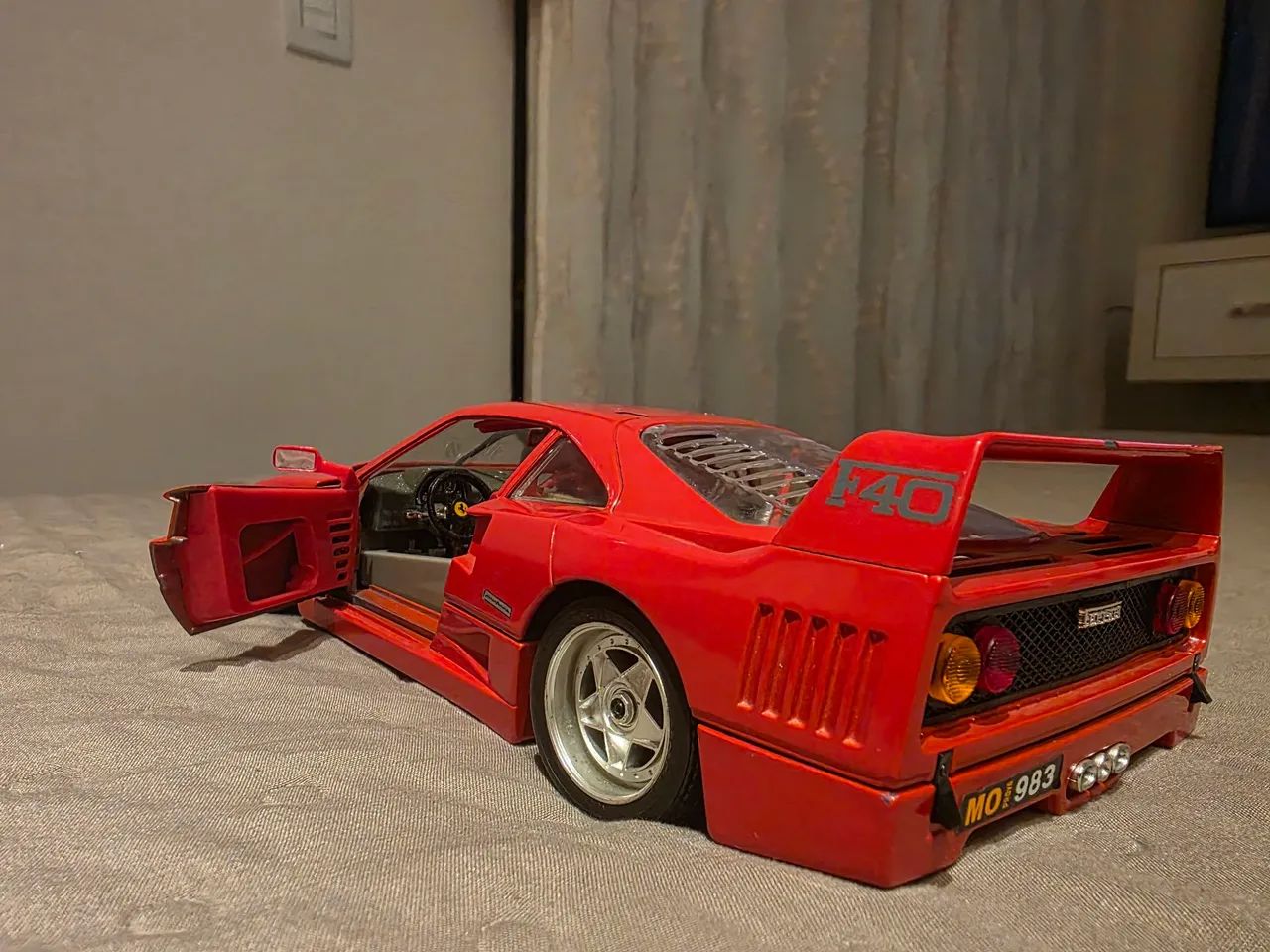 Miniatura f40 escala 1:18 - Foto 2