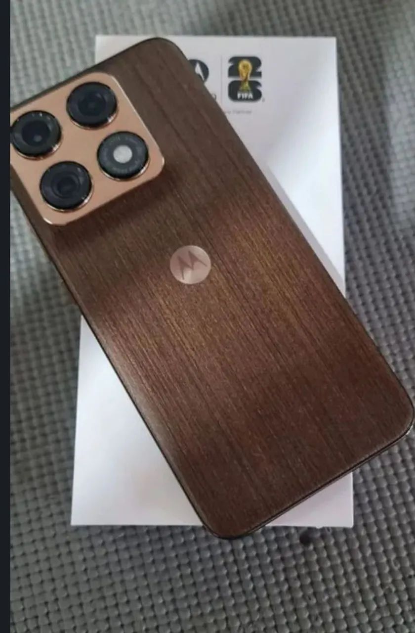 Troco moto Edge 70 pro  - Foto 2