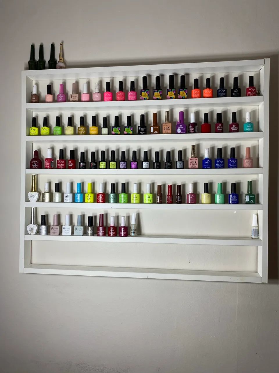 Expositor de esmalte cheio + decorações  - Foto 2
