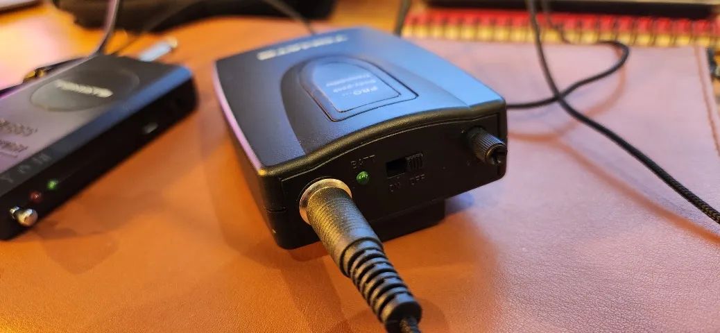 Sistema para microfone sem fio Tomate MT-2205 headset e lapela - Foto 4