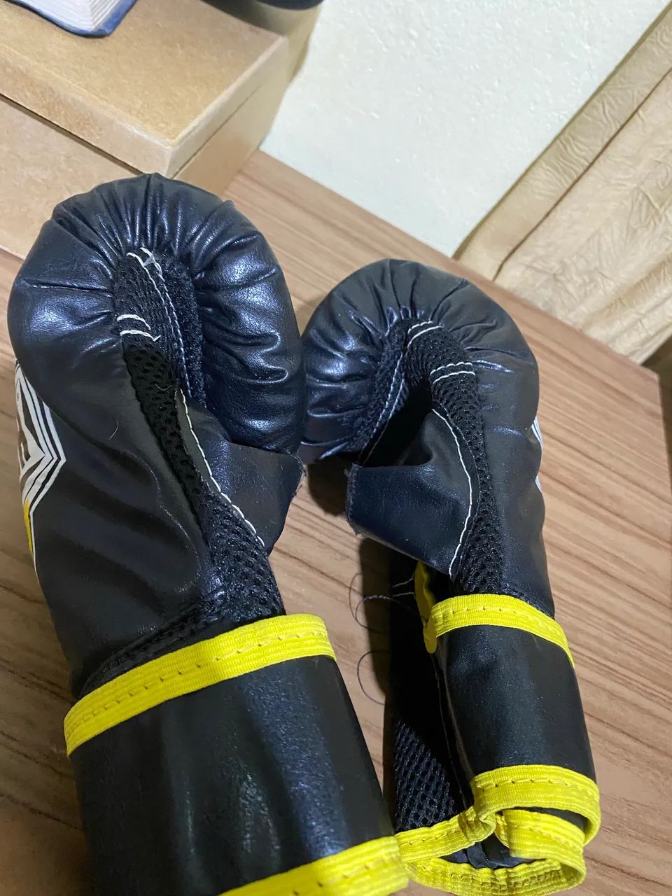 Luva punch Boxe bate e soco  - Foto 2