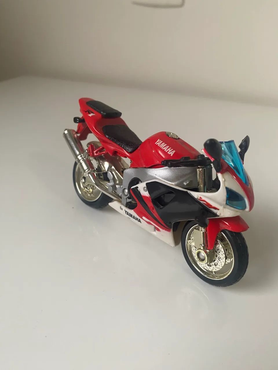 Miniatura Yamaha R1 - Foto 3