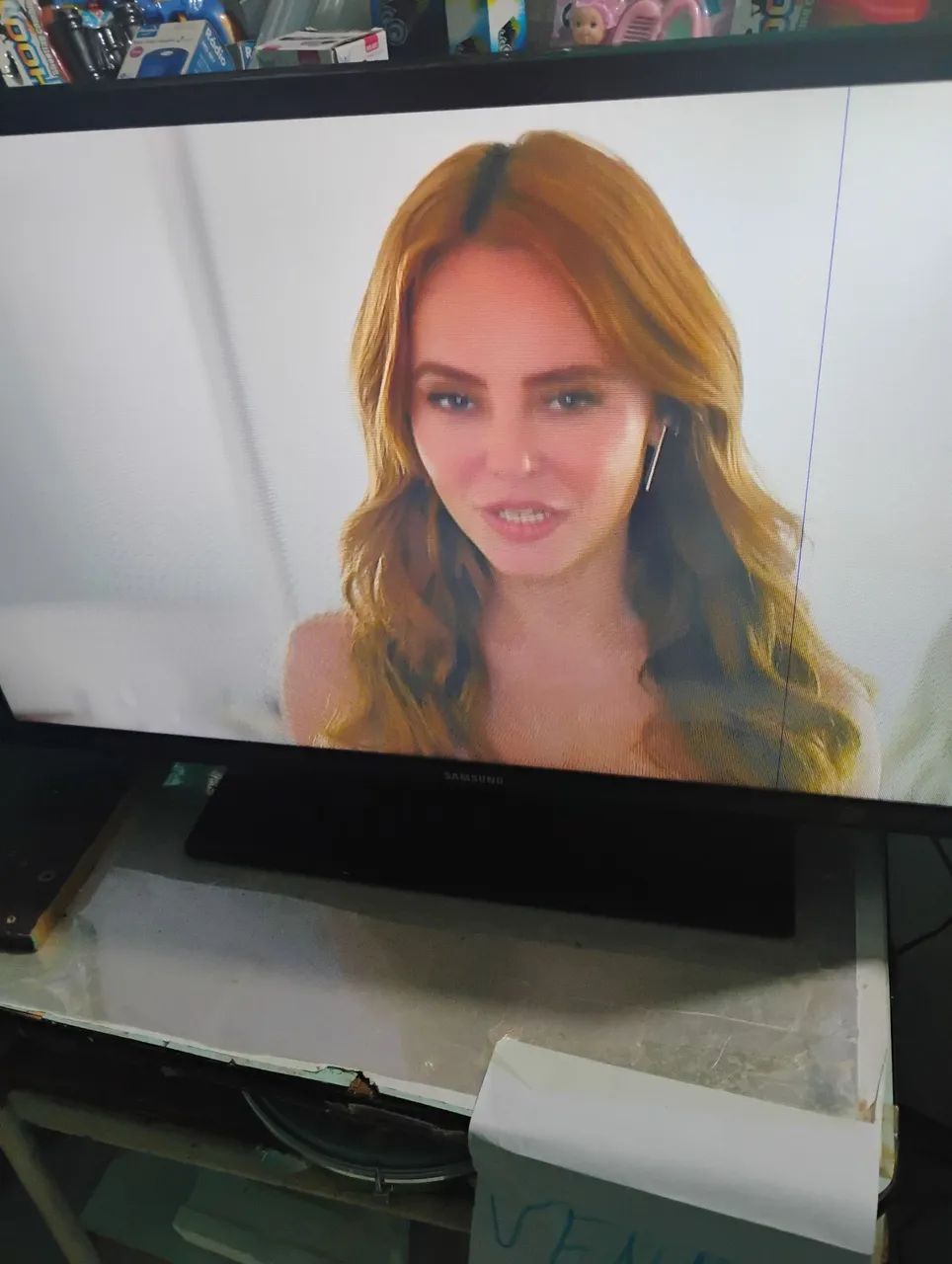 TELEVIS ÃO SAMSUNG 32 POLEGADAS NÃO E SMART FUNCIONANDO  - Foto 2