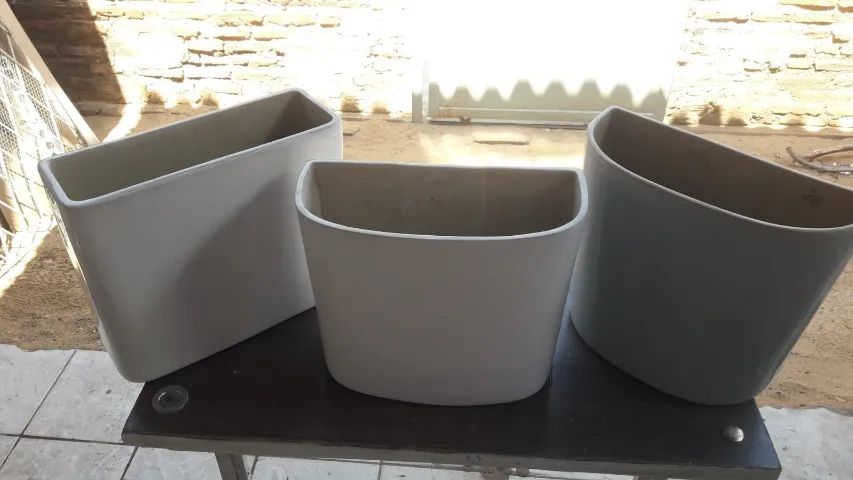 Caixas de descargas acopladas (marcas diferentes) com tampa e sem tampa -seminovas  - Foto 2