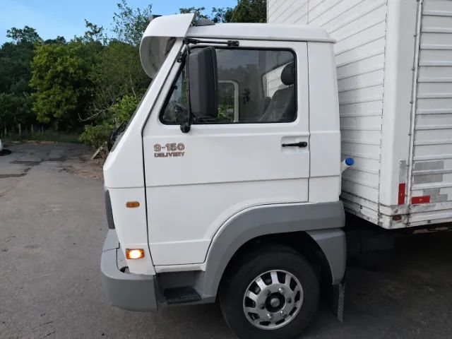 VW Delivery 9-150 (2011) c/ Ar e Baú