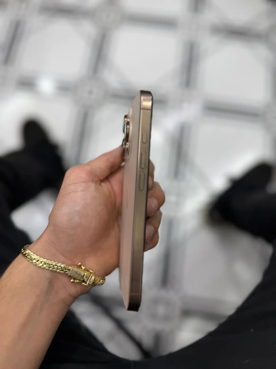 iPhone 16 pro 256 GB - Foto 4