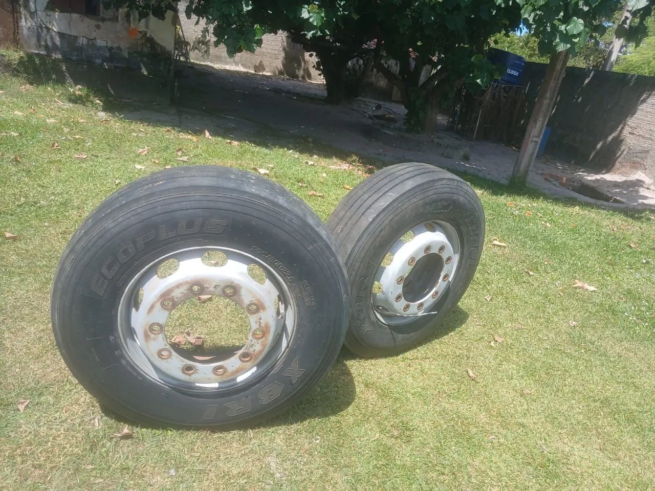 Vendo rodas do ônibus completa  - Foto 4