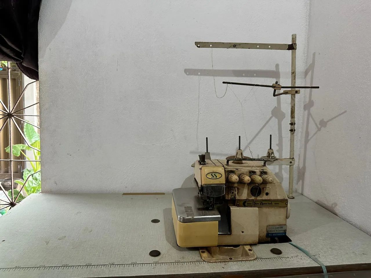 MÁQUINA OVERLOCK - Foto 6