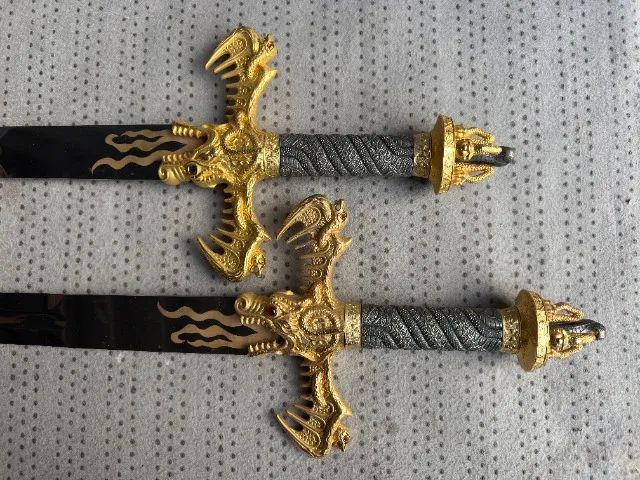 Espada decorativa medieval do Rei Dragão - Foto 3