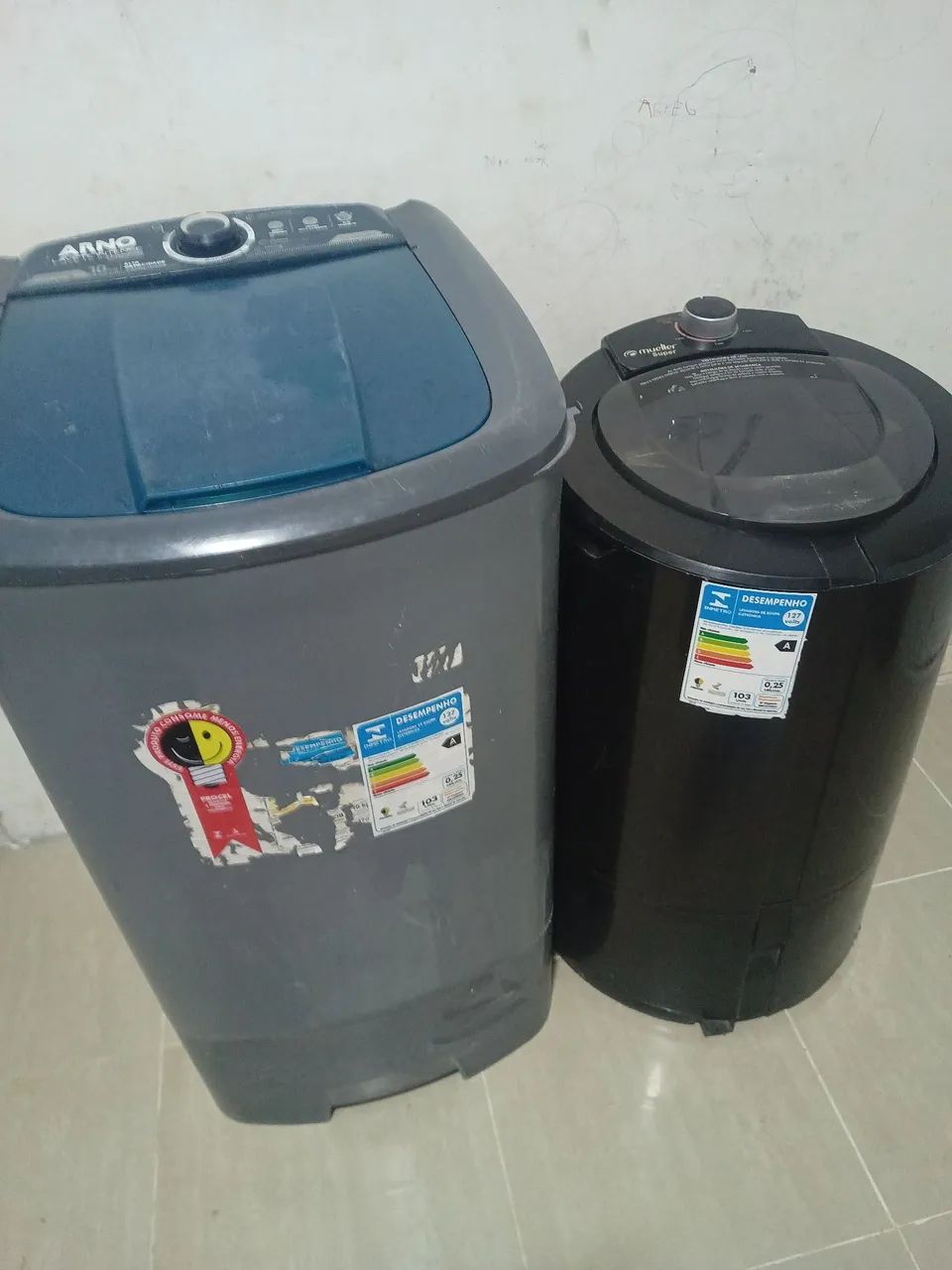 Máquina de lavar roupa Taquinho e centrífuga 