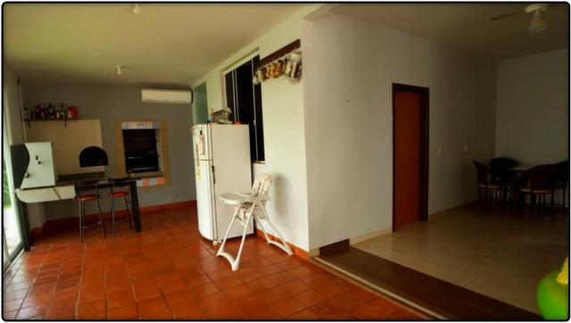 Sobrado 5 Quartos, 334 m² no Condomínio Polinésia - Estuda Permuta - Foto 12