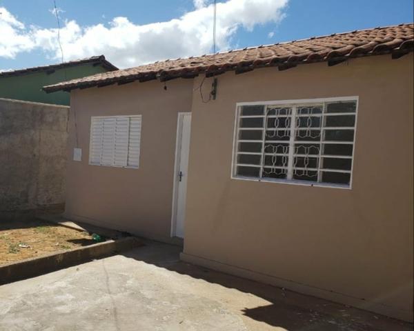 Aguas lindas. compre sem entrada toda reformada . 2 qtos na laje. casa individual - Foto 2