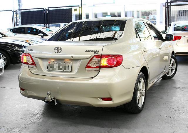 TOYOTA COROLLA 2013/2014 1.8 GLI 16V FLEX 4P AUTOMÁTICO - Foto 4
