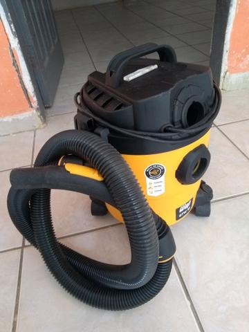 Vende-se um compressor Intech Machine1.5HP,e um aspirador de Pó e Água Wap GTW - Foto 3
