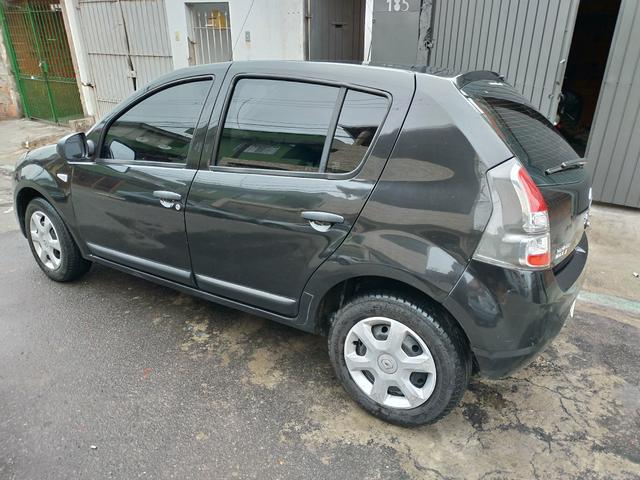 Renault Sandero Expression 1.6 Completo 2014 - Foto 6