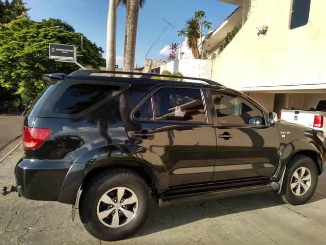 Vendo hilux SW4 - Foto 2