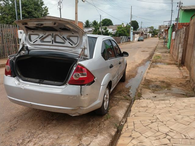 Carro fiesta sedan - Foto 5