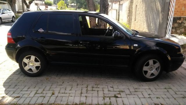 Golf 2.0 4 pneu novos