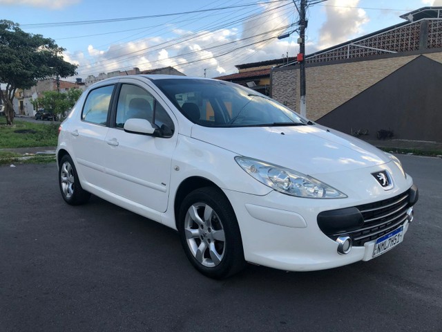 PEUGEOT 307 ANO 2011 1.6 VALOR 21.800