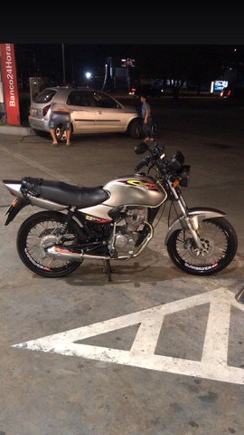 TITAN 125