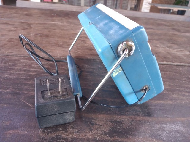 Rádio portátil am antigo  - Foto 4