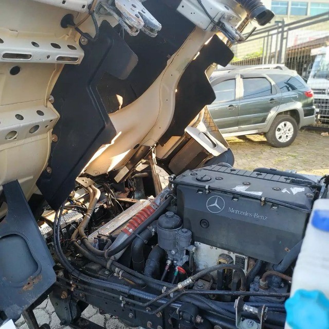 MB Accelo 815 bau ano 2013 - Foto 6