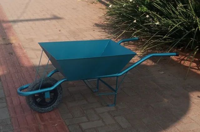 Carrinho de Mao (Pedreiro) Reforçado Chapa 18