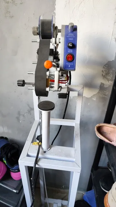 Datador de potes, tampas, rótulos e embalagens 220V