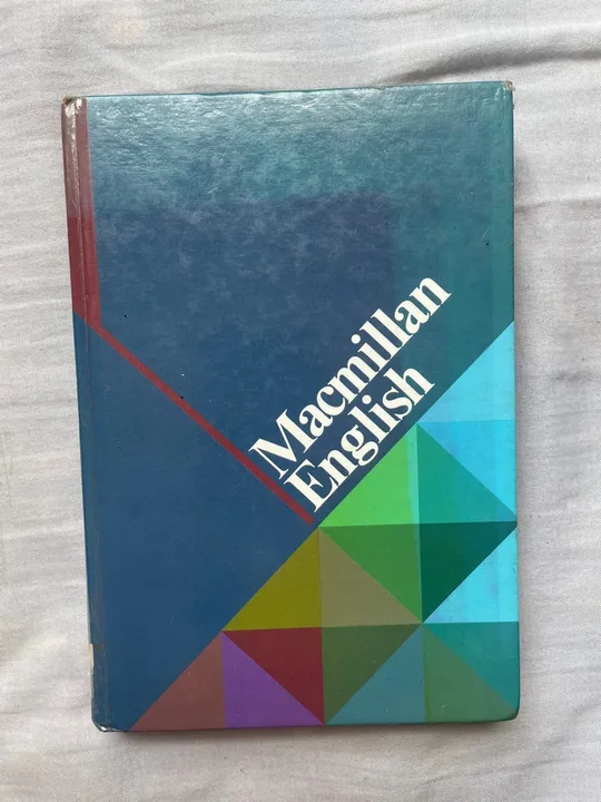 Gramática de inglês importada Macmillan English