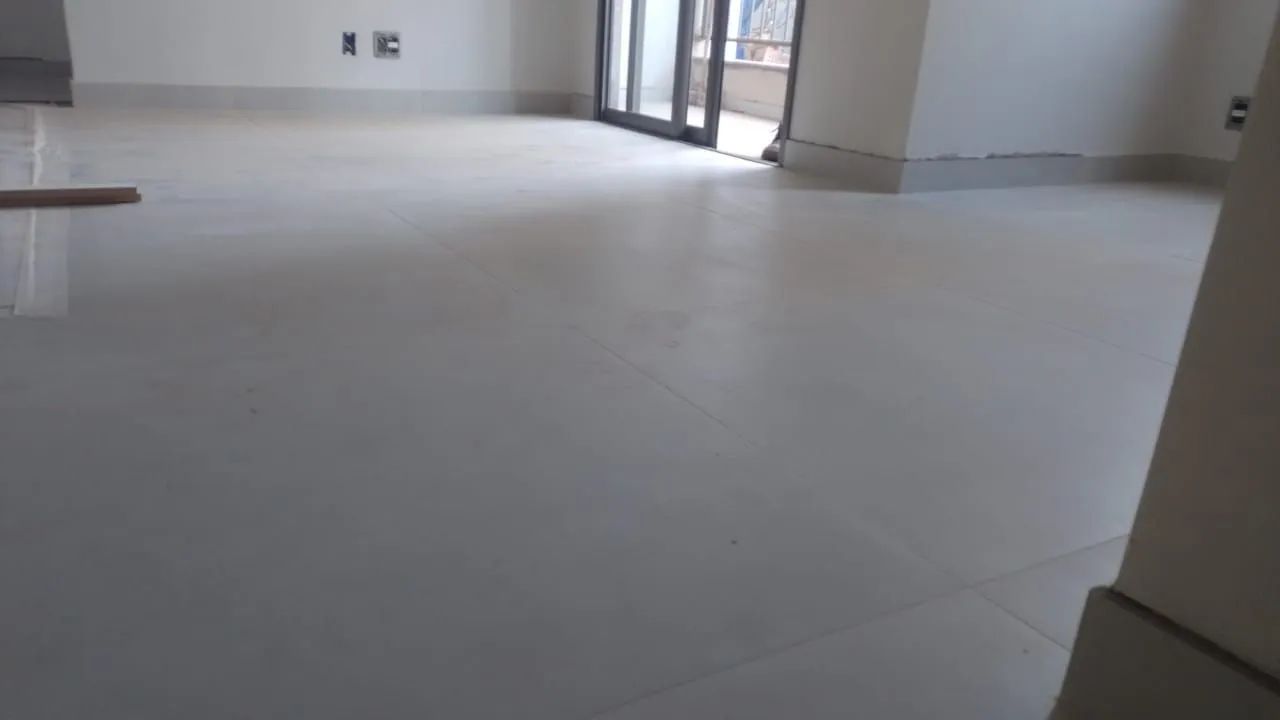 Porcelanato Eliane 84x84