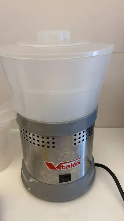 Extrator De Suco Médio Câmera Plástica Vitalex - Foto 5