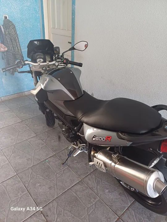 BMW F800R, 2011/ 12 conservada, manual e chave reserva.