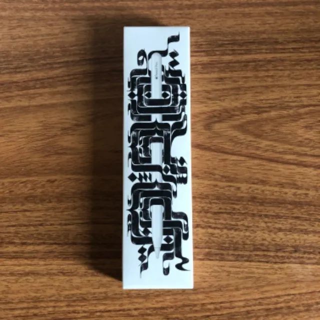 Apple Pencil Pro - Nova e Lacrada