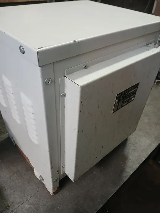 Autotransformador trifásico 7,5 Kva - Foto 2