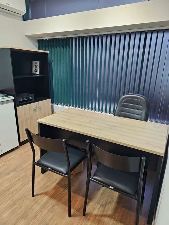 Mesa, Armário e cadeiras da TokStok - Foto 3