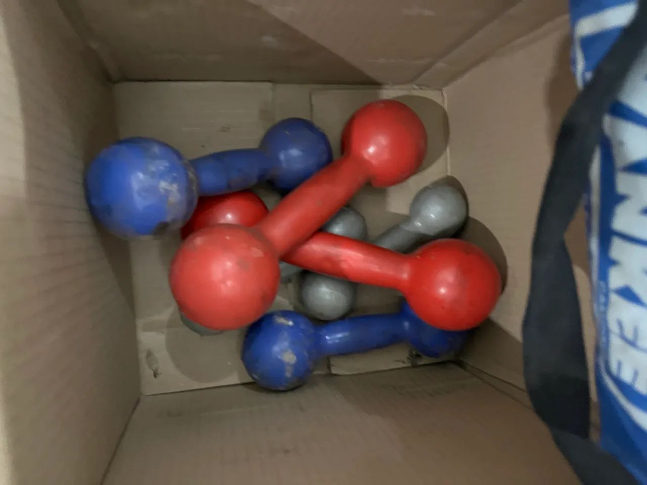 Itens diversos para doação 63824634784897121