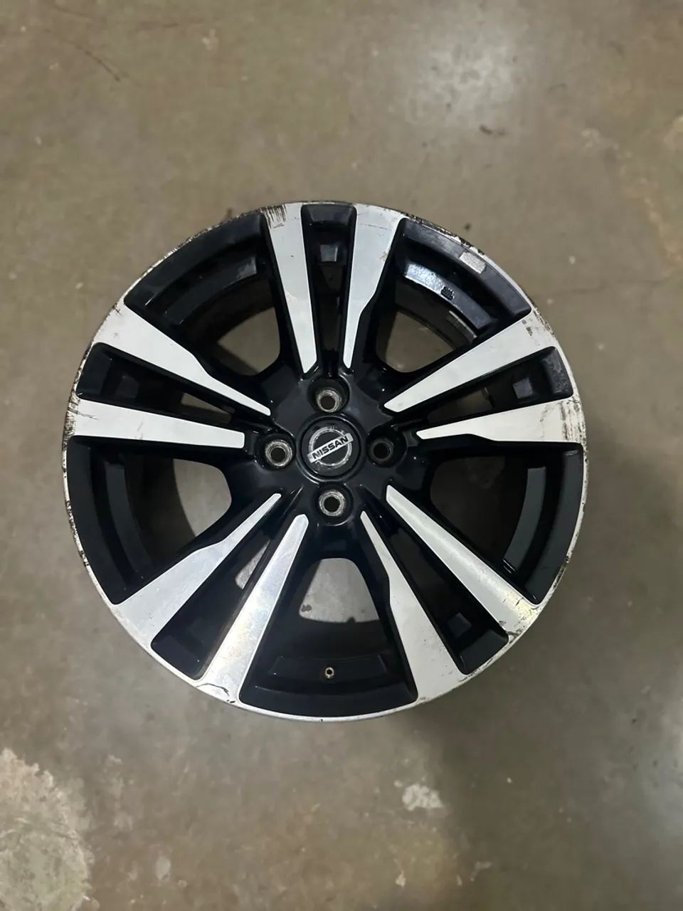 Roda Nissan Kiks aro 17