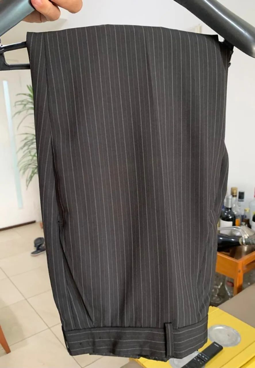 Terno Preto risca de giz completo calça e terno - Foto 4