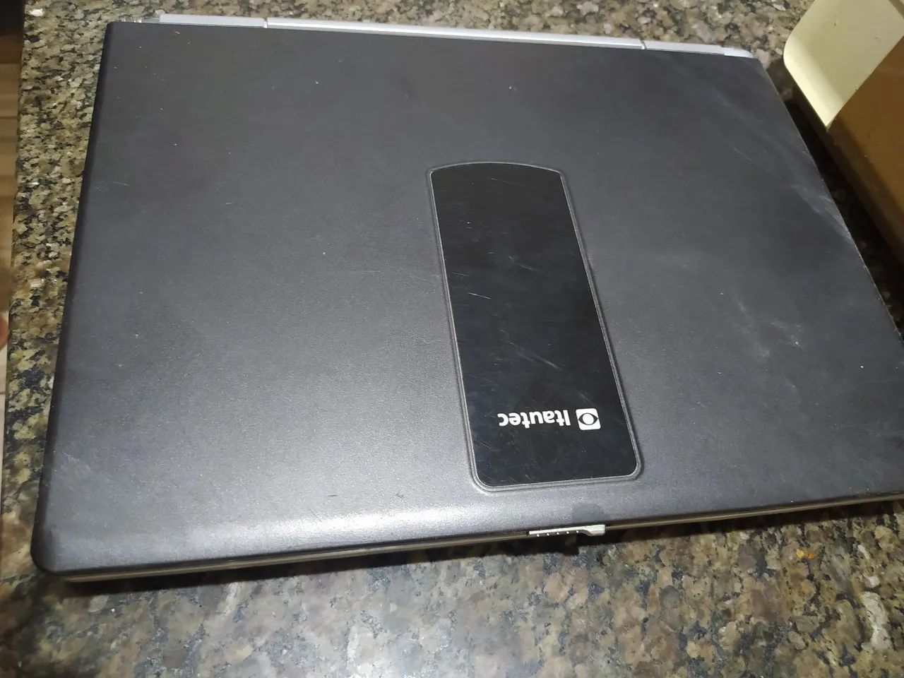 Notebook Itautec e impressora - Retirada de peças