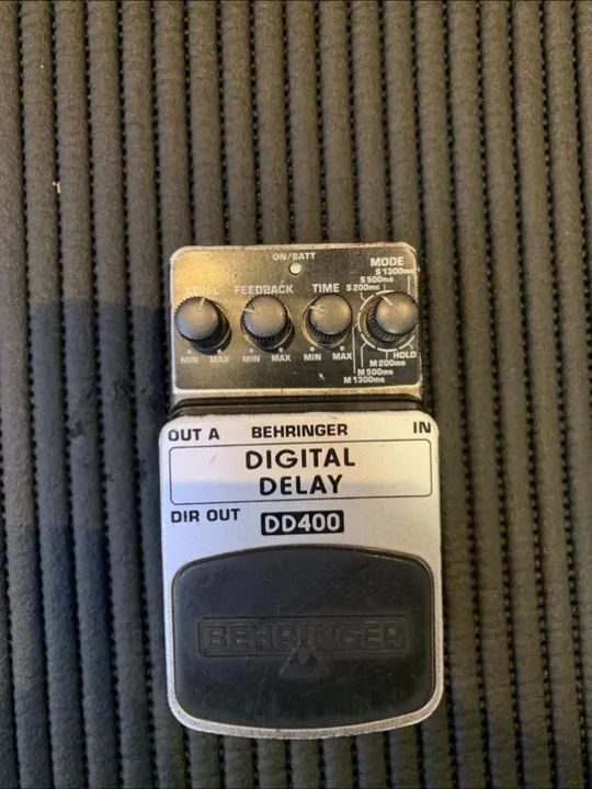 Pedal Behringer Digital Delay DD400
