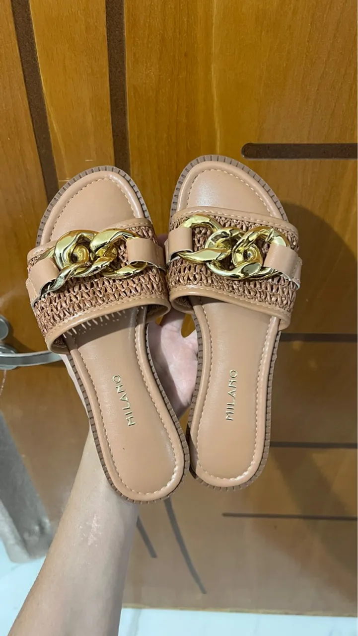 Sandália Flat Feminina Milano Detalhe Corrente