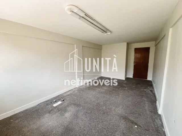 Sala comercial de 34,70m² na CLN 106 Bloco C - Asa Norte