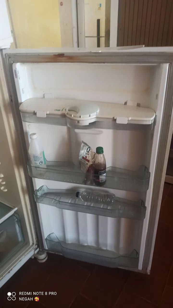 Geladeira com defeito  - Foto 2