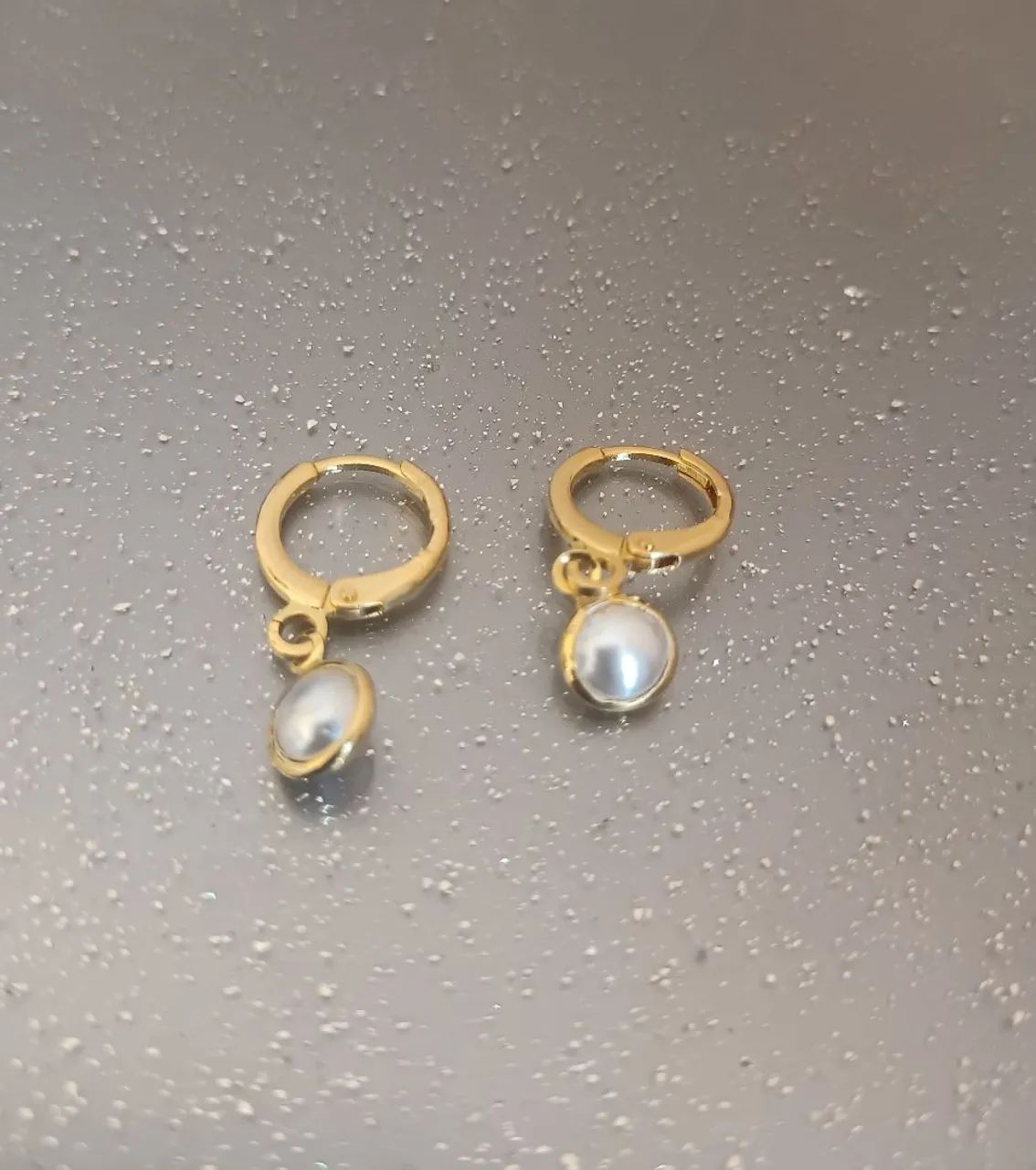 Lindos Brincos de Argola com Pérola. Promoção ! - Foto 2
