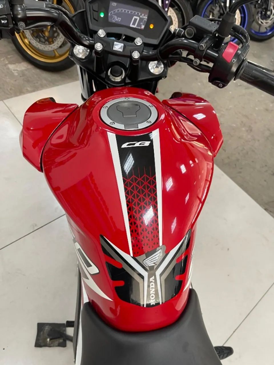 Honda CB 250F Twister 2022 / 17.520 KM - Foto 2