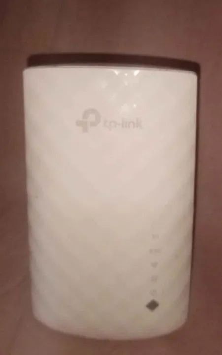 REPETIDOR WIFI TP-LINK. CENTRO RJ
